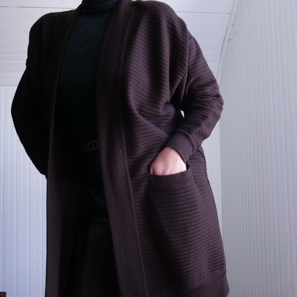 Drop dead gorgeous 1990s Donna Karan cocoa brown ribbed knit longline cardigan - Picture 2 of 8